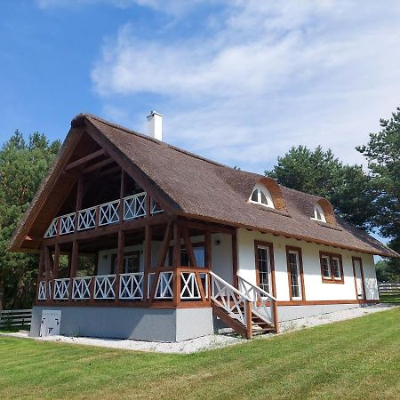 Greyowka Dom Kryty Strzecha W Gardna Park Villa Czysta Bagian luar foto
