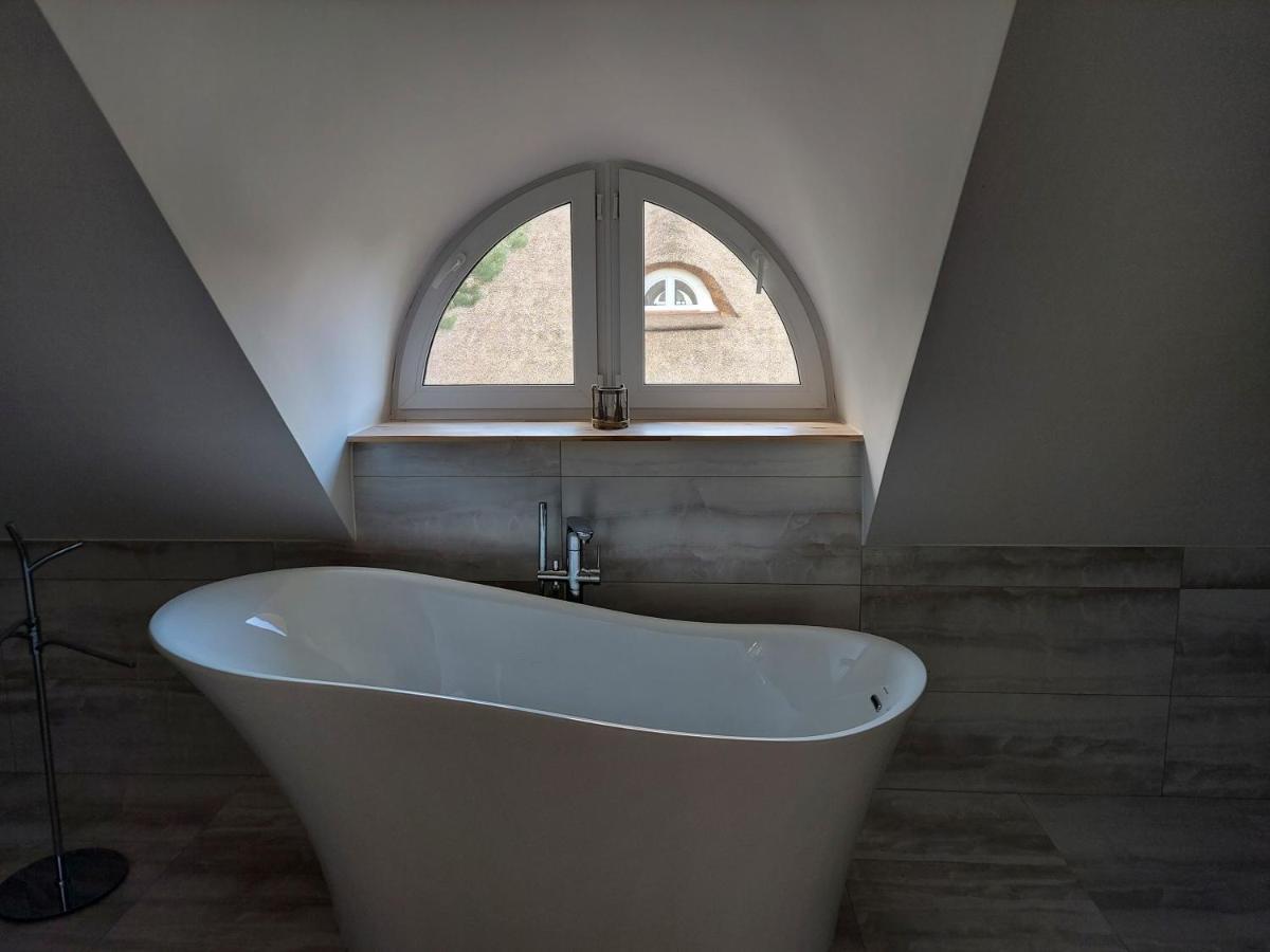 Greyowka Dom Kryty Strzecha W Gardna Park Villa Czysta Bagian luar foto